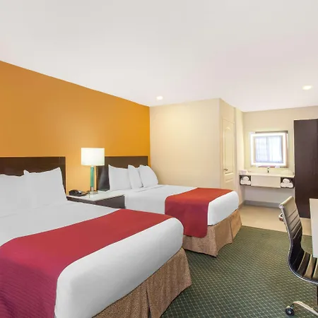 Hotel Ramada By Wyndham Culver City à Los Angeles Extérieur photo