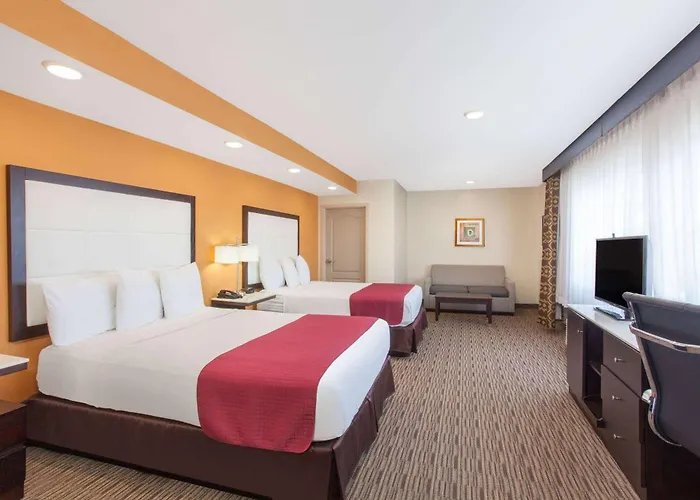 Ramada By Wyndham Culver City