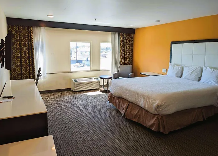 Ramada By Wyndham Culver City