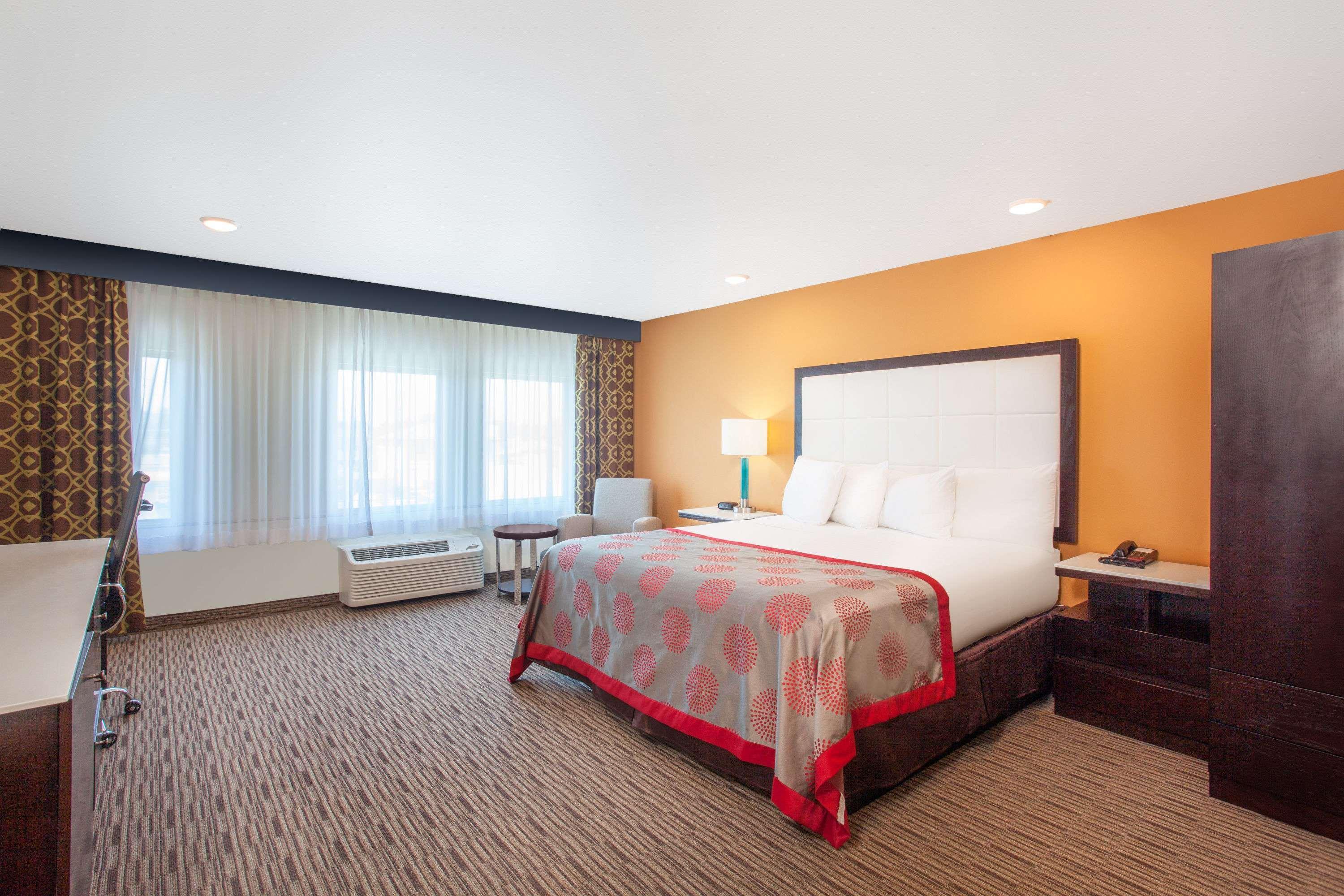 Hotel Ramada By Wyndham Culver Los Angeles
