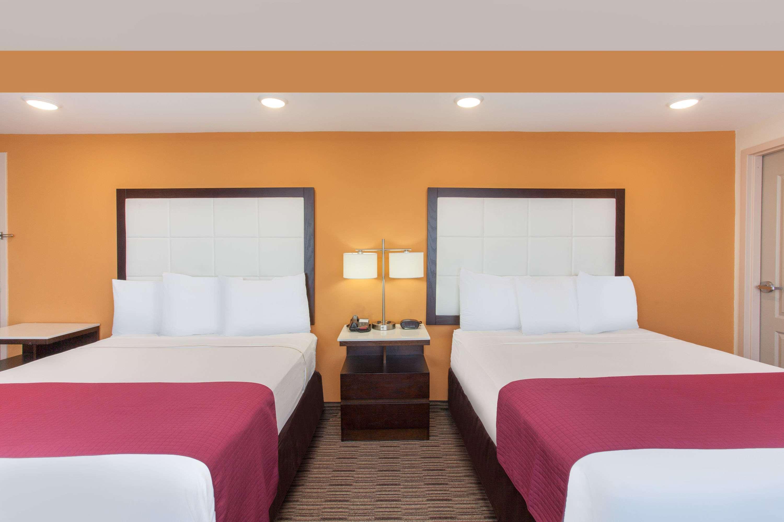 Ramada By Wyndham Culver Hotel Los Ángeles