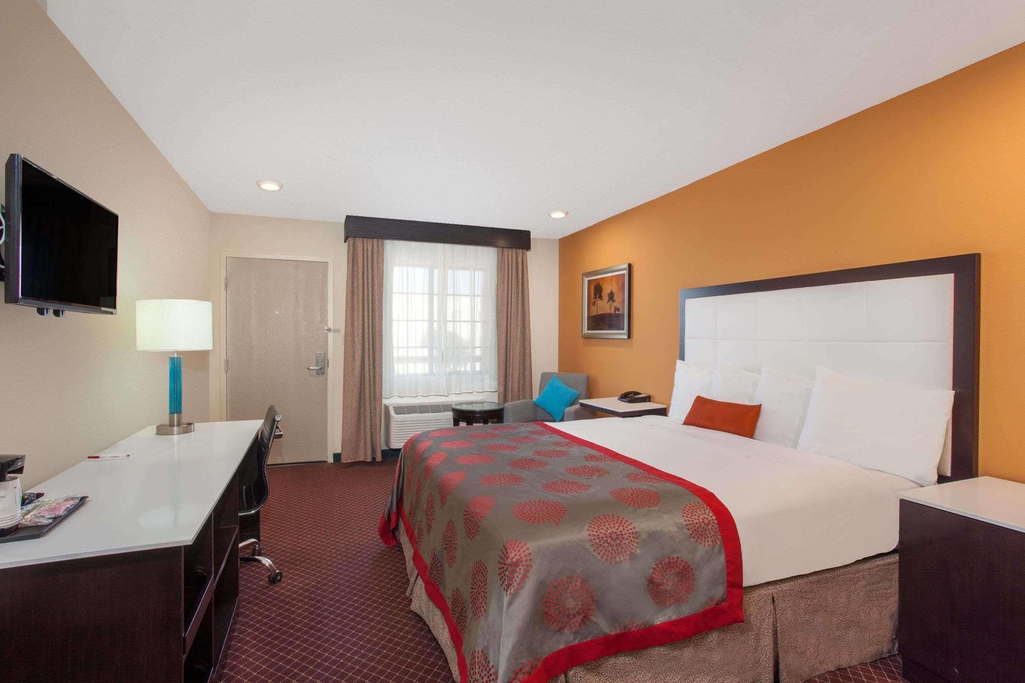 Hotel Ramada By Wyndham Culver Los Ángeles
