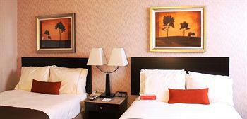 Ramada By Wyndham Culver Hotel Los Angeles